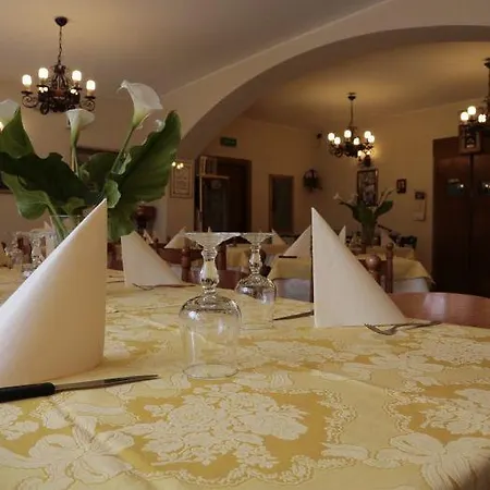 فندق Ristorante Vittoria