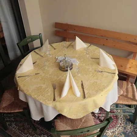 فندق Ristorante Vittoria سان فيديل إنتيلفي
